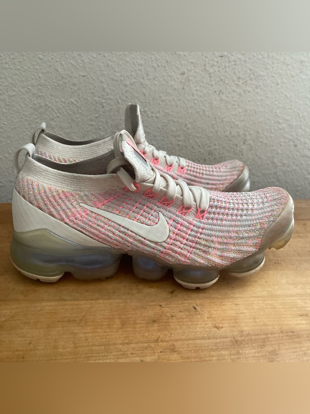 Nike Air VaporMax Flyknit 3 Sunset Pulse Women’s Sneakers Sz 7 / AJ6910-008